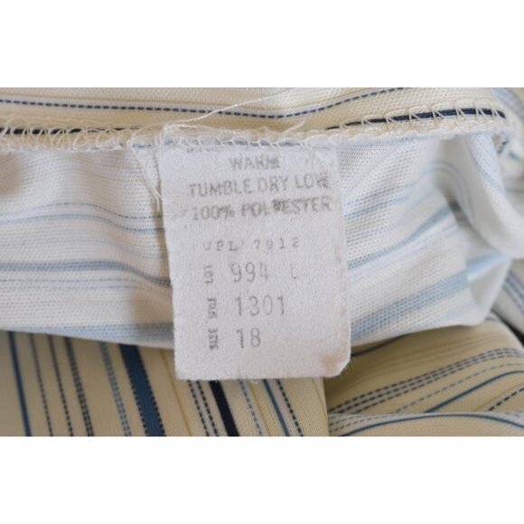 Vintage 70s Mockneck Button up Secretary Blouse‎ - Picture 8 of 10